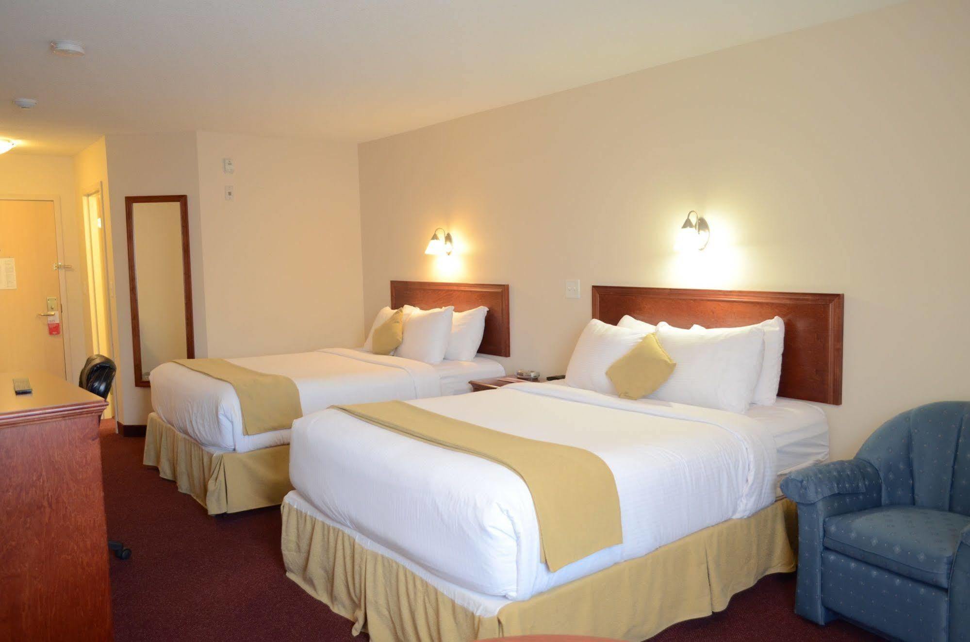 Quality Inn & Suites Edmonton International Airport Leduc Exterior foto